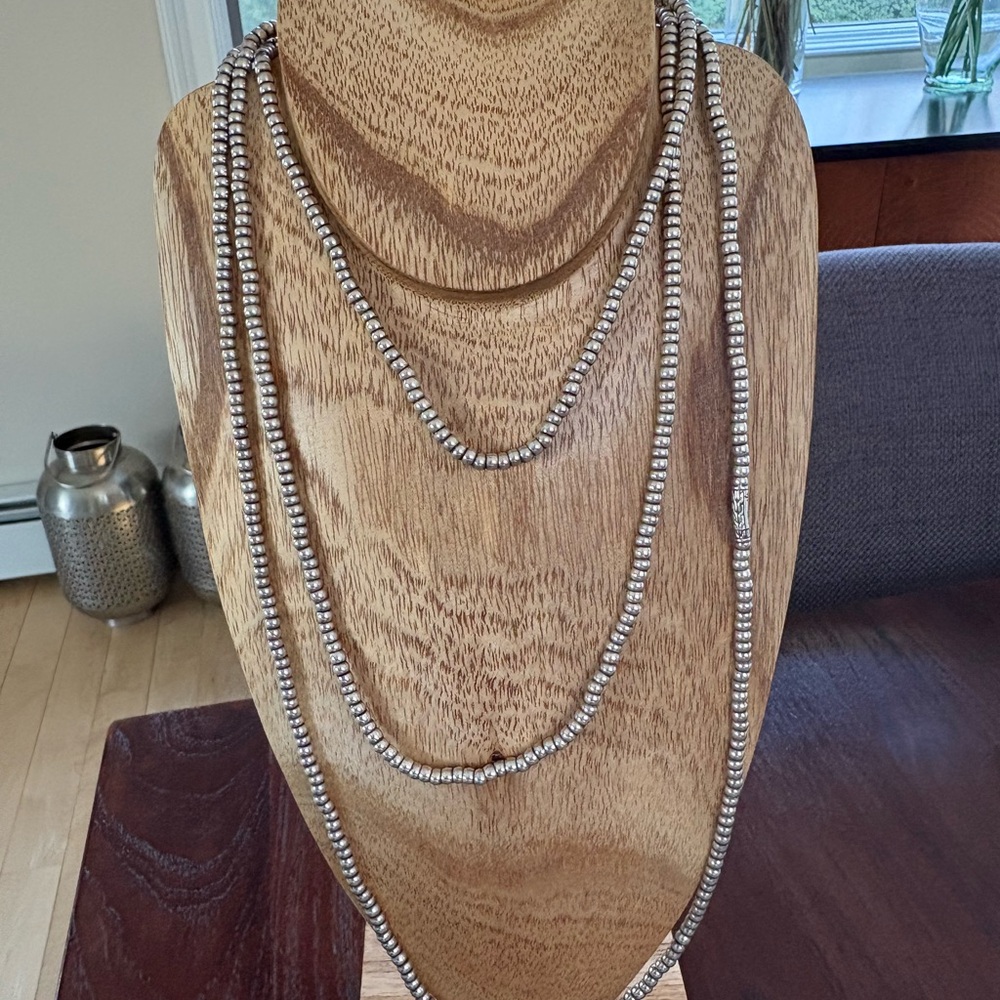 John Hardy Silver Beaded necklace. - Picture 7 of 8